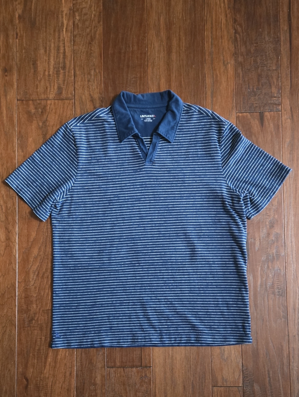 UNTUCKit Peyton Blue Navy and White Striped Polo Shirt 100% Cotton Large